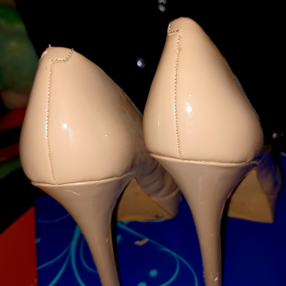Collectors item exclusive Jessica Simpson high heels woman size9